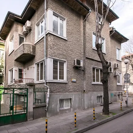 Apartment Center Of Varna-free Parking