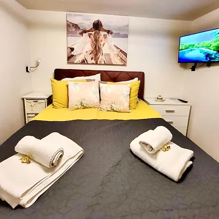 Apartment Center Of Varna-free Parking