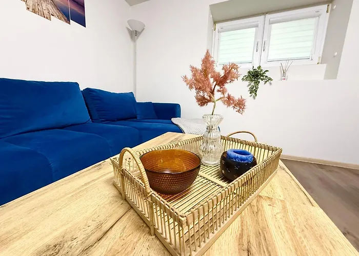 Апартамент Center Of Varna-free Parking